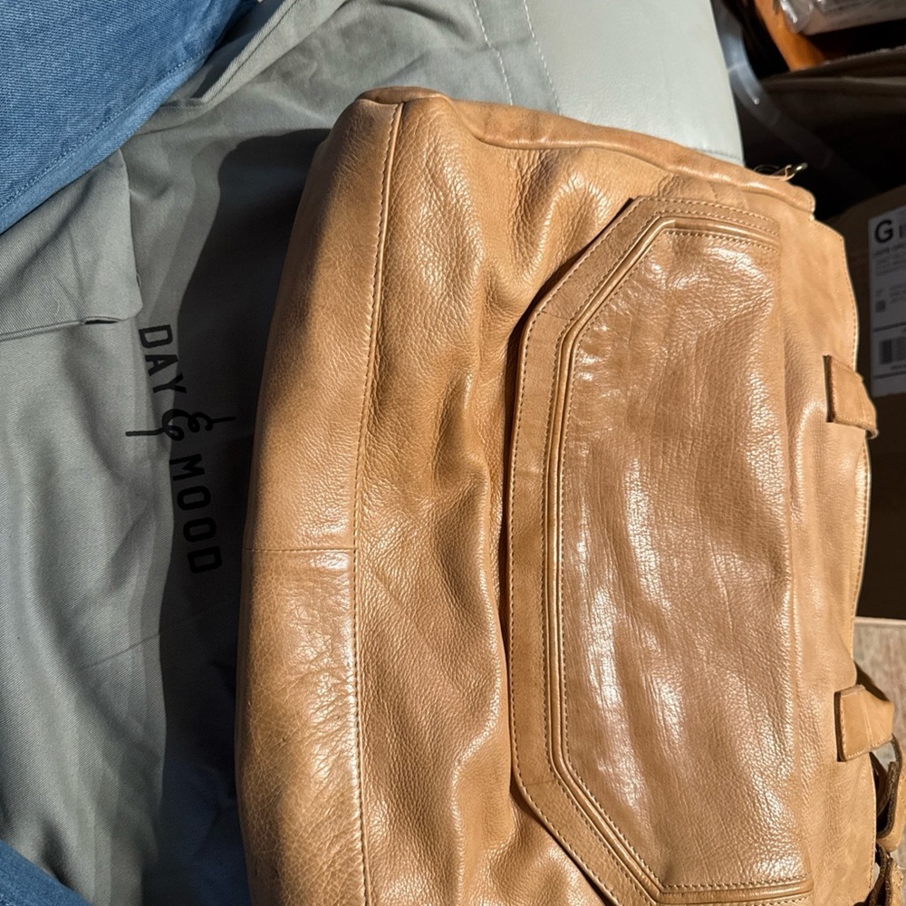 Day & Mood Tan Leather shoulder Handbag - Picture 3 of 6